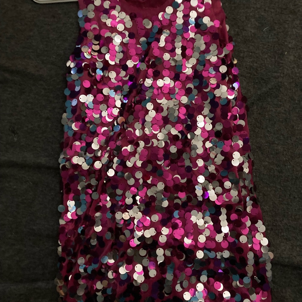 Woman’s sequins top